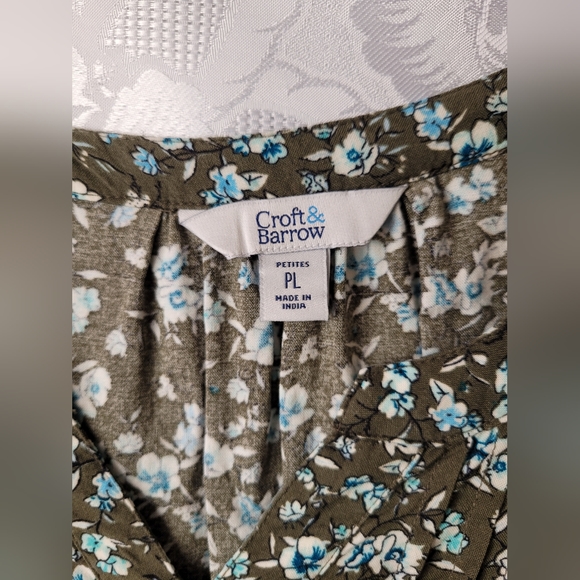 BUY 3, get 1 FREE (SEE DETAILS), Croft and Barrow Blouse, (308) - Picture 4 of 8